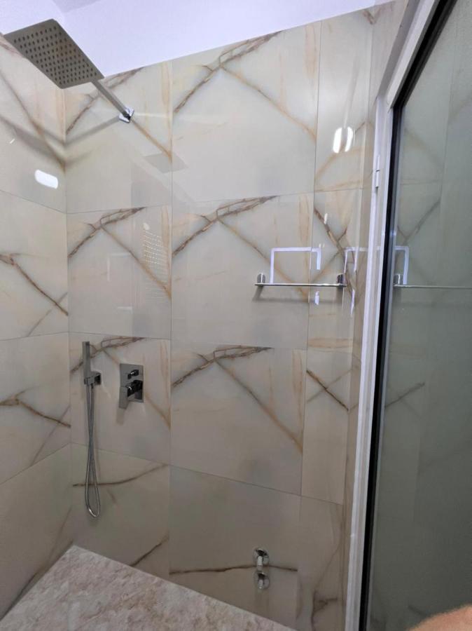 Fiori Rooms Vlore Luaran gambar